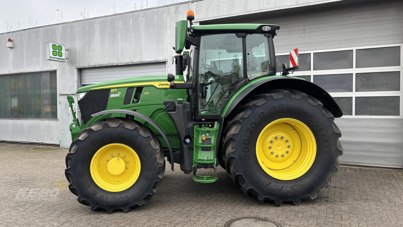 Traktor van het type John Deere 6R215, Gebrauchtmaschine in Visbek/Rechterfeld (Foto 4)