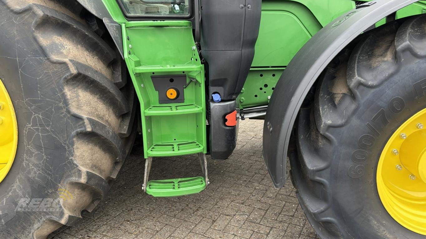 Traktor van het type John Deere 6R215, Gebrauchtmaschine in Visbek/Rechterfeld (Foto 18)