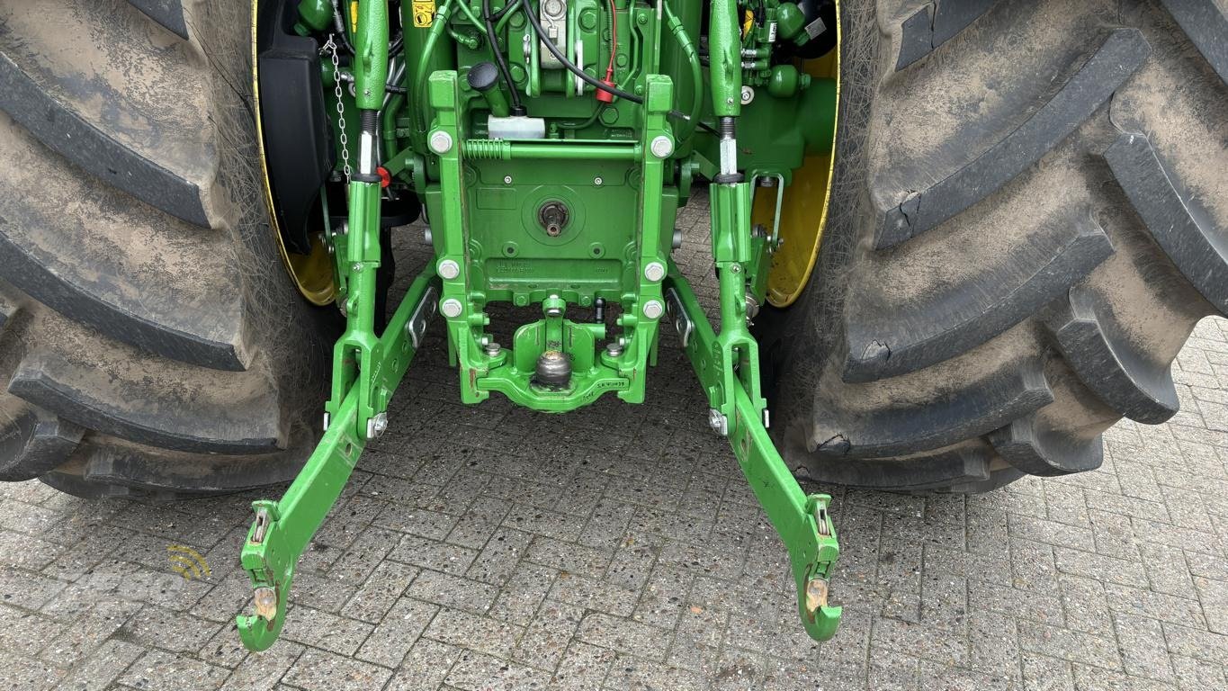 Traktor van het type John Deere 6R215, Gebrauchtmaschine in Visbek/Rechterfeld (Foto 23)