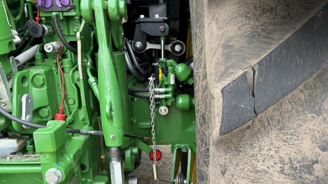 Traktor van het type John Deere 6R215, Gebrauchtmaschine in Visbek/Rechterfeld (Foto 24)