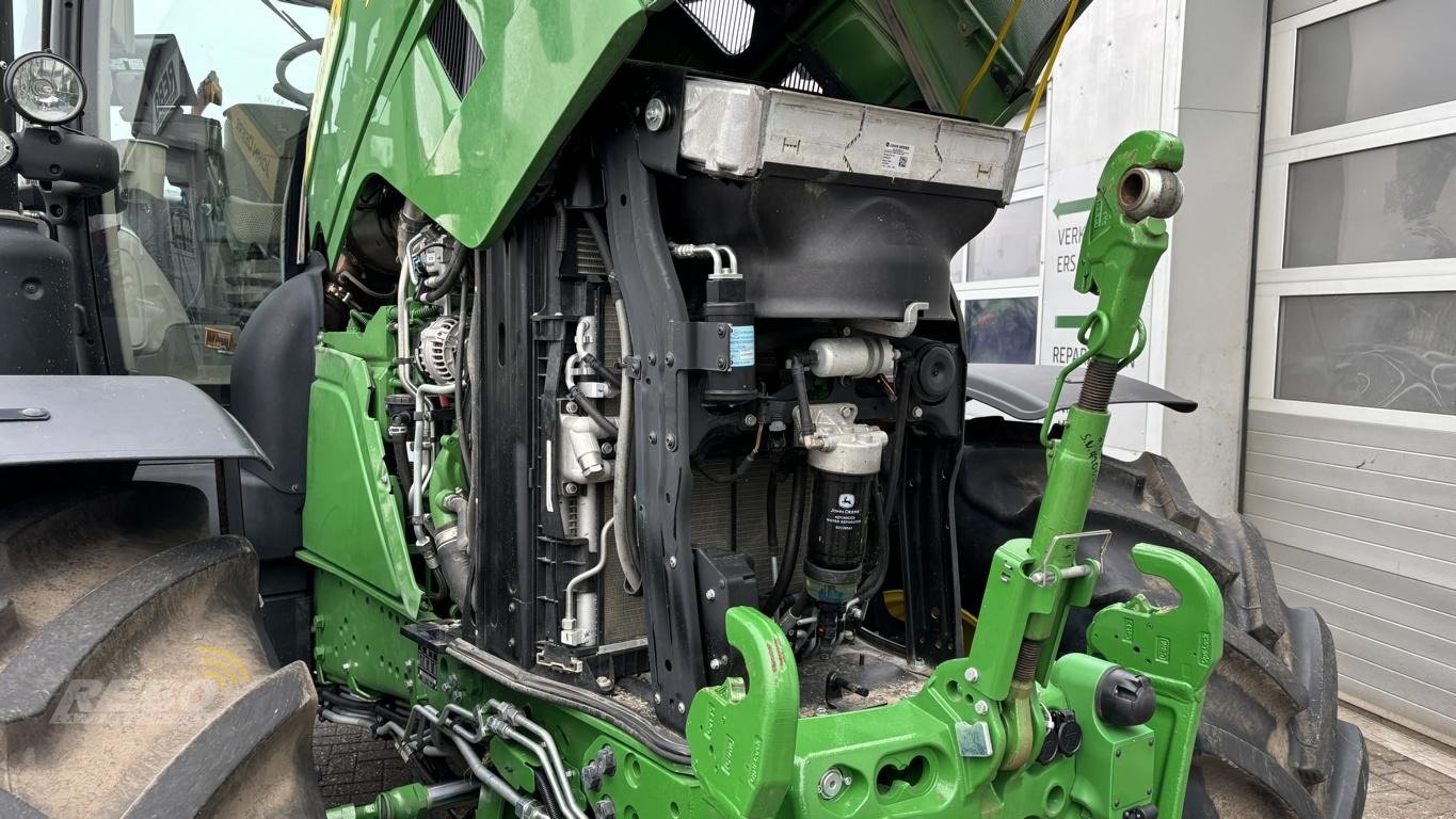 Traktor van het type John Deere 6R215, Gebrauchtmaschine in Visbek/Rechterfeld (Foto 31)