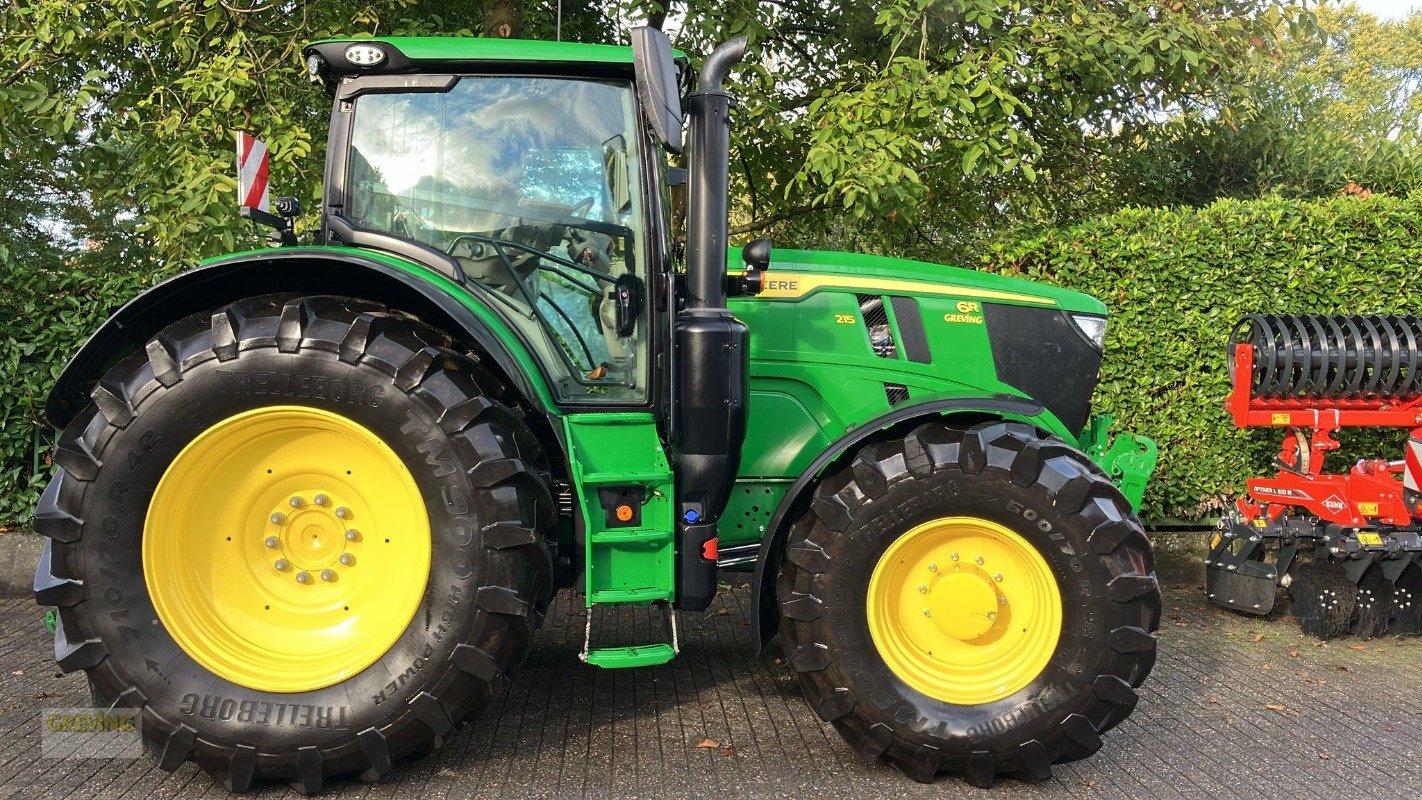 Traktor des Typs John Deere 6R215, Gebrauchtmaschine in Kevelaer (Bild 1)