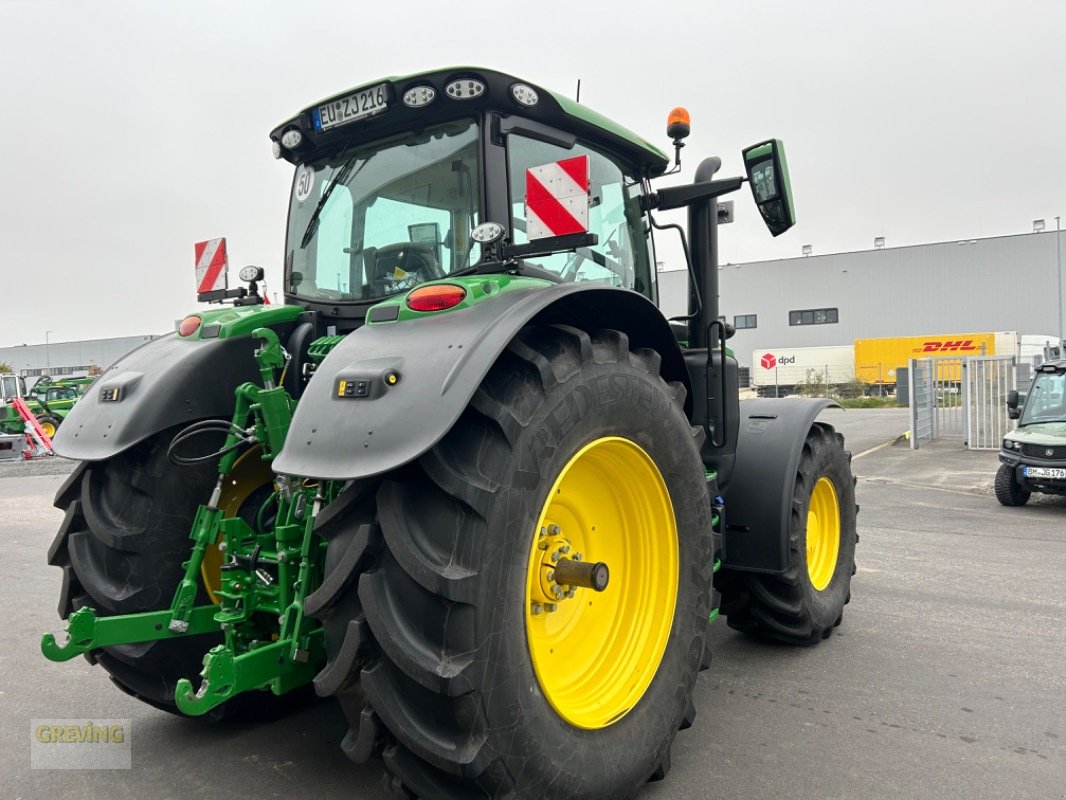 Traktor des Typs John Deere 6R215, Gebrauchtmaschine in Euskirchen (Bild 5)