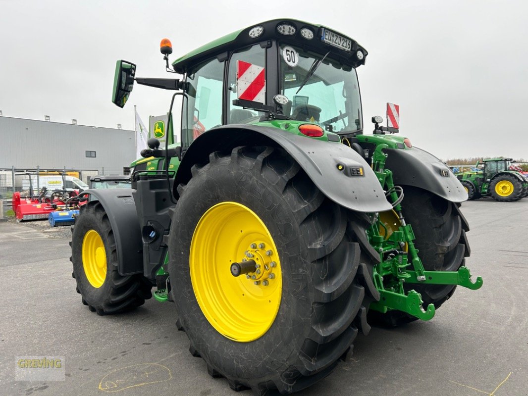 Traktor des Typs John Deere 6R215, Gebrauchtmaschine in Euskirchen (Bild 8)