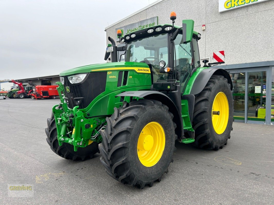 Traktor des Typs John Deere 6R215, Gebrauchtmaschine in Euskirchen (Bild 1)