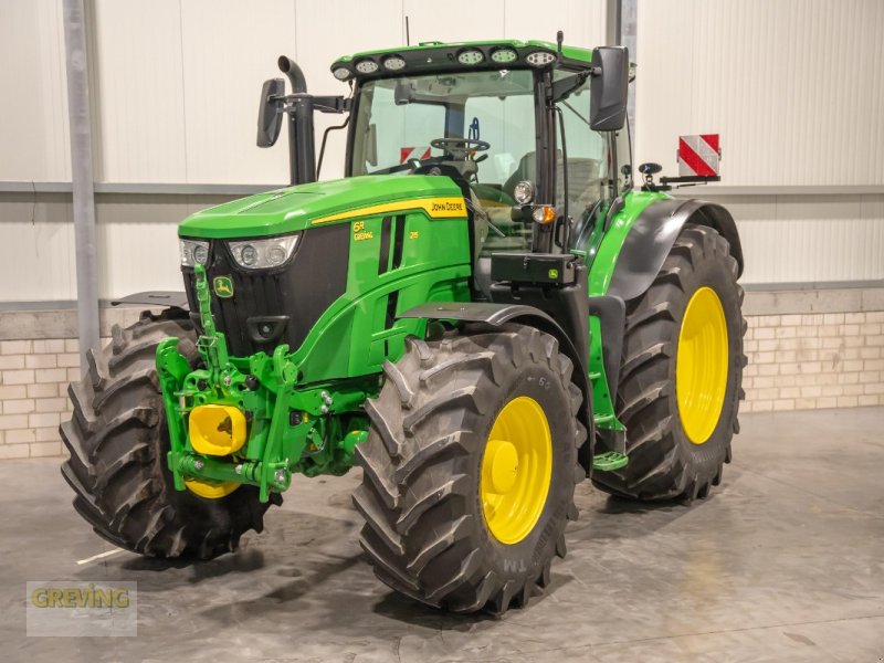 Traktor des Typs John Deere 6R215, Gebrauchtmaschine in Ahaus