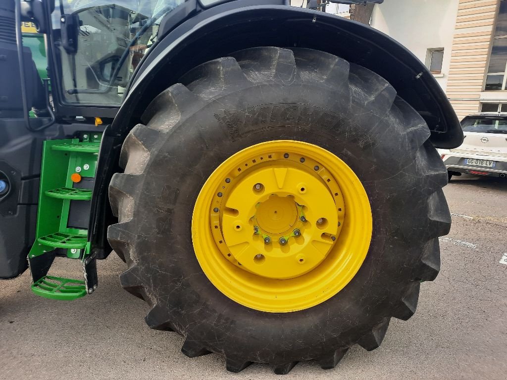 Traktor του τύπου John Deere 6R230, Gebrauchtmaschine σε CHEMAUDIN ET VAUX (Φωτογραφία 9)