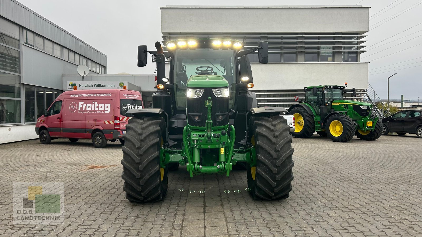 Traktor of the type John Deere 6R250 6R 250, Gebrauchtmaschine in Regensburg (Picture 4)