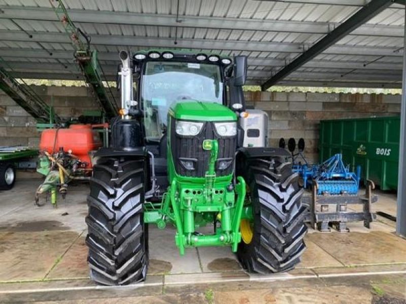 Traktor of the type John Deere 6R250 ComandPro, Gebrauchtmaschine in Sorée