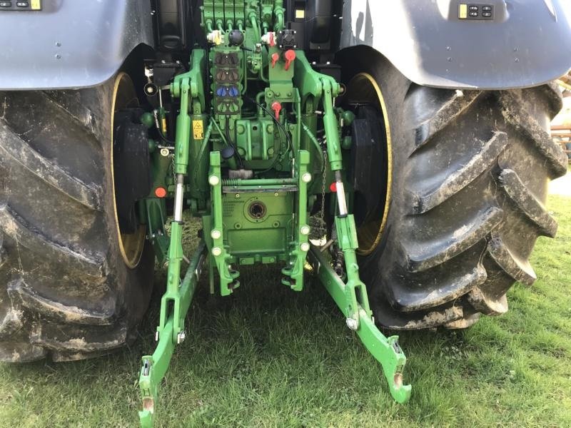 Traktor tipa John Deere 6R250 Den nyeste 6R model. Command Arm. Command Pro. AutoTrac klar. Flere på vej ind. ring til Ulrik på 40255544. Jeg snakker Jysk., Gebrauchtmaschine u Kolding (Slika 5)