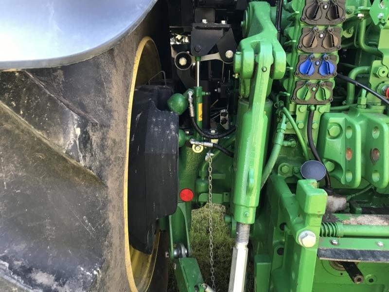 Traktor tipa John Deere 6R250 Den nyeste 6R model. Command Arm. Command Pro. AutoTrac klar. Flere på vej ind. ring til Ulrik på 40255544. Jeg snakker Jysk., Gebrauchtmaschine u Kolding (Slika 6)