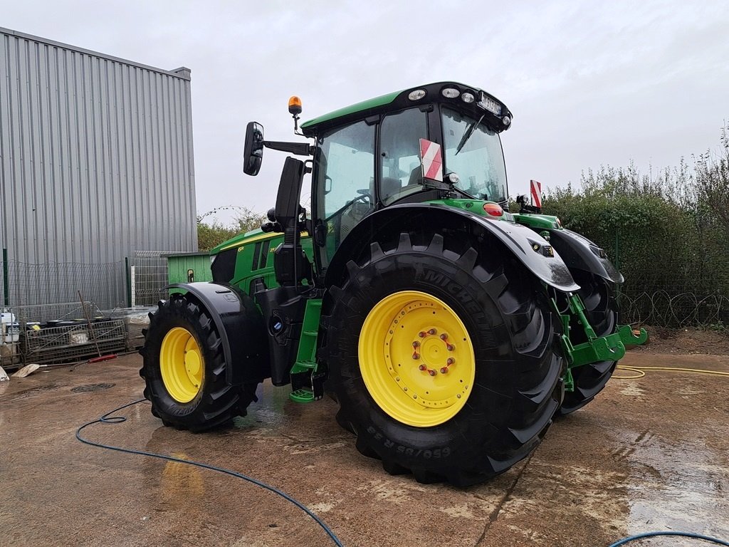 Traktor typu John Deere 6R250 Front PTO. AutoTrac GPS klar. Command Arm. Ring til Ulrik på 40255544. Jeg snakker Jysk, tysk og engelsk., Gebrauchtmaschine w Kolding (Zdjęcie 3)