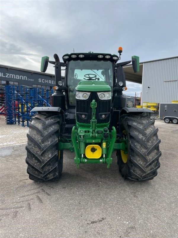 Traktor del tipo John Deere 6R250 Front PTO. Ring til Ulrik på 40255544. Jeg snakker Jysk, tysk og engelsk., Gebrauchtmaschine In Kolding (Immagine 1)