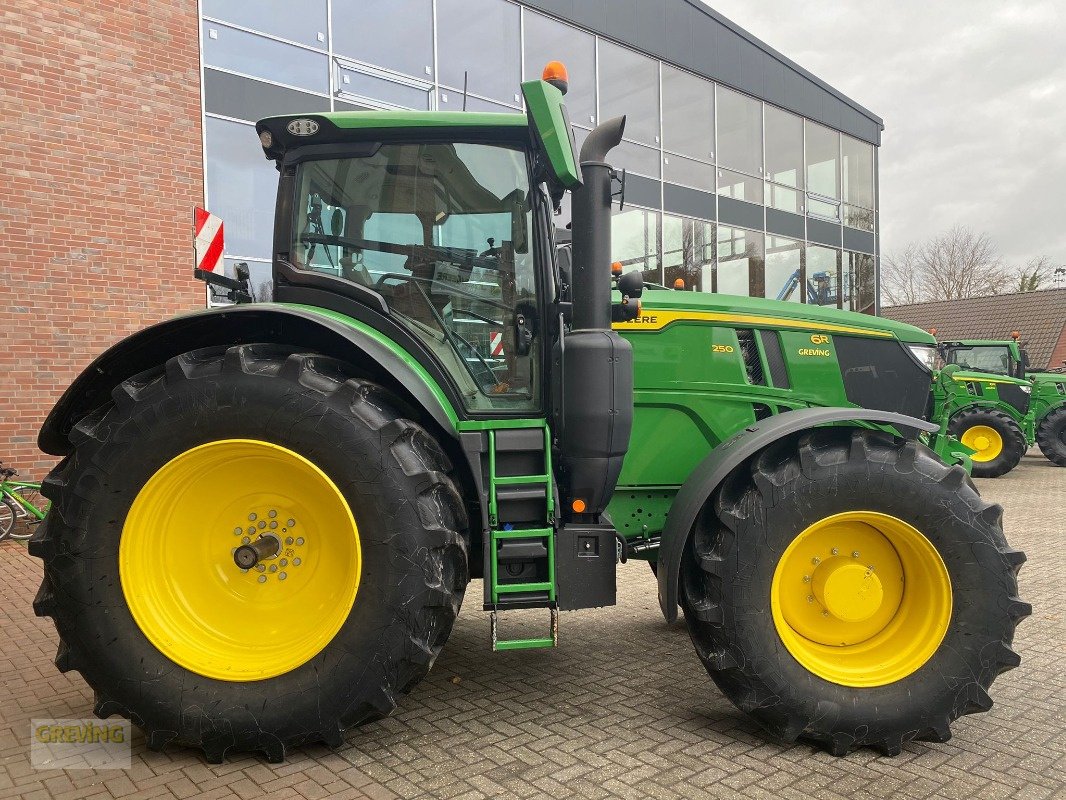 Traktor tip John Deere 6R250 *Garantieverlängerung*, Gebrauchtmaschine in Ahaus (Poză 7)