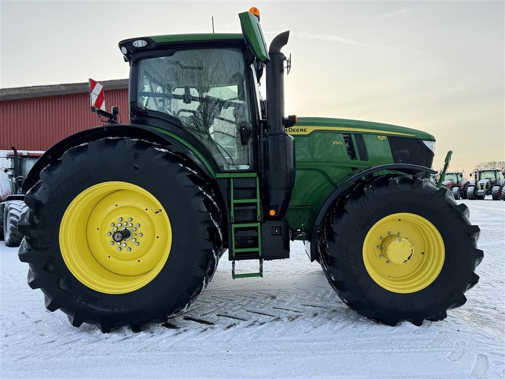 Traktor del tipo John Deere 6R250 KUN 1100 TIMER!, Gebrauchtmaschine en Nørager (Imagen 5)