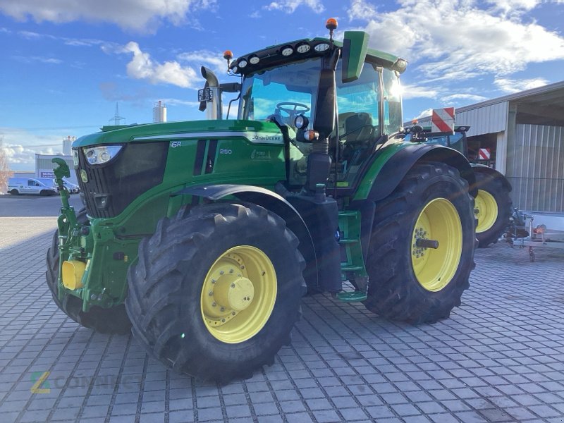 Traktor tip John Deere 6R250 mit FKH/ FZW/ CommandPro/..., Gebrauchtmaschine in Jahnatal (Poză 1)