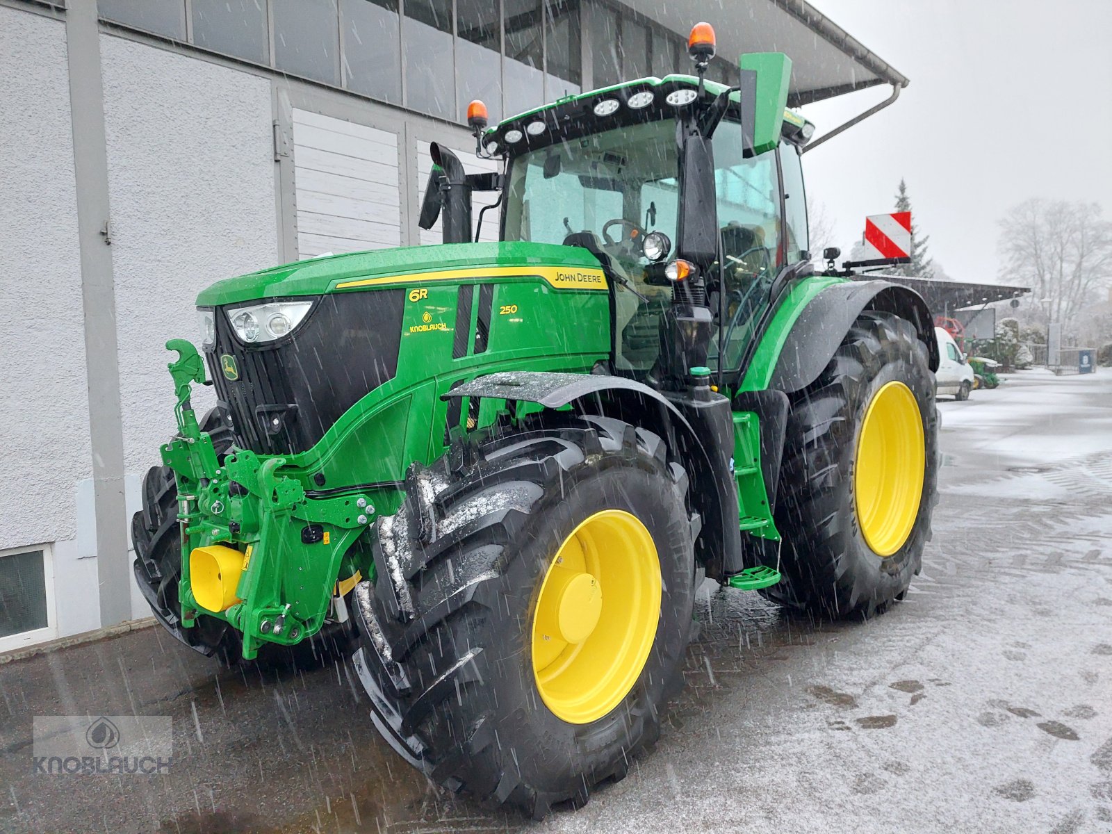 Traktor типа John Deere 6R250, Gebrauchtmaschine в Wangen (Фотография 4)