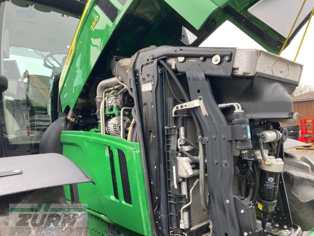 Traktor Türe ait John Deere 6R250, Neumaschine içinde Kanzach (resim 21)