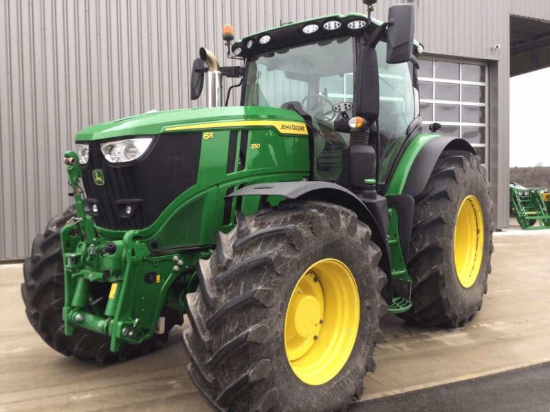 Traktor des Typs John Deere 6R250, Gebrauchtmaschine in Vogelsheim