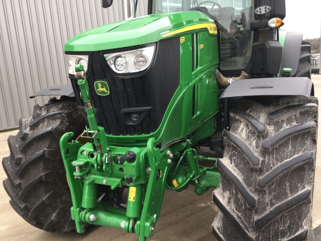 Traktor du type John Deere 6R250, Gebrauchtmaschine en Vogelsheim (Photo 11)