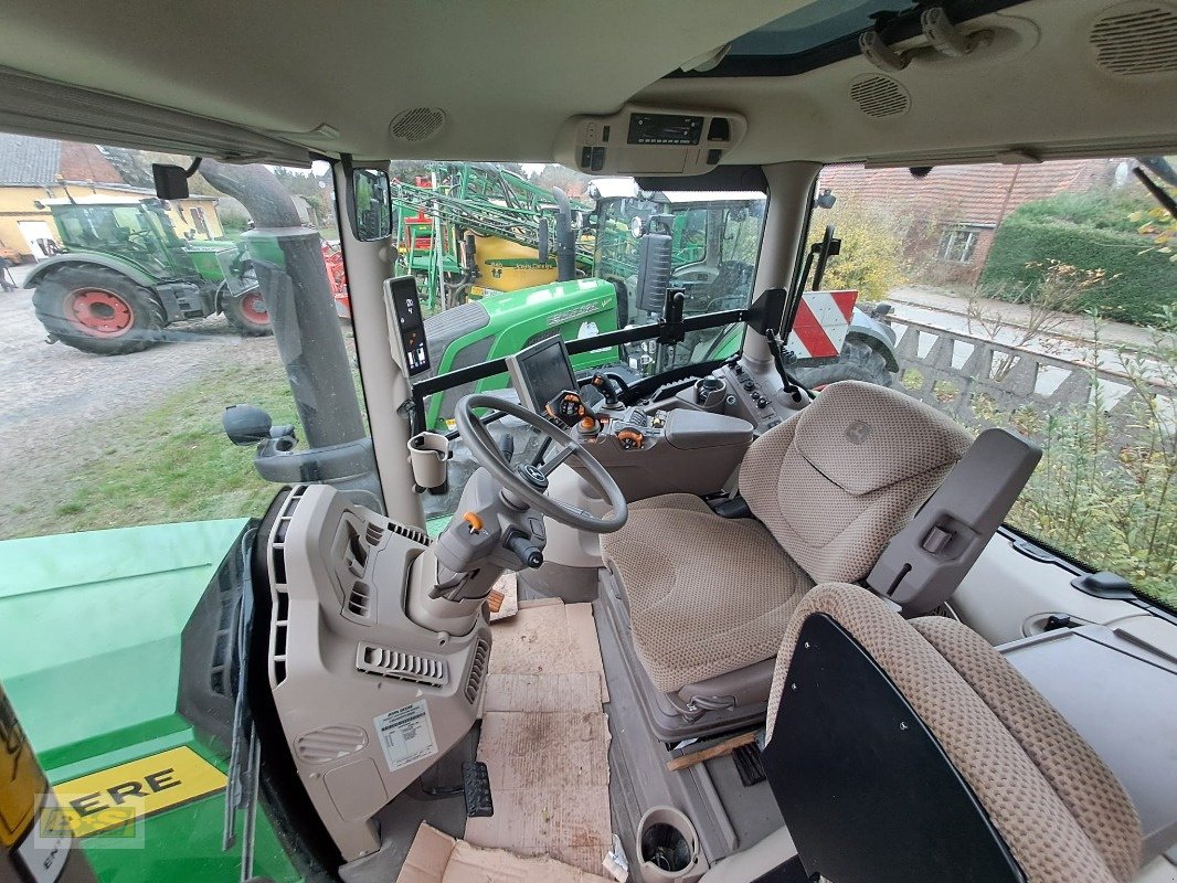 Traktor van het type John Deere 6R250, Neumaschine in Klietz (Foto 5)