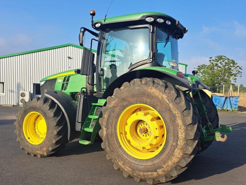 Traktor tip John Deere 7200R, Gebrauchtmaschine in SAINT GENEST D'AMBIERE (Poză 3)