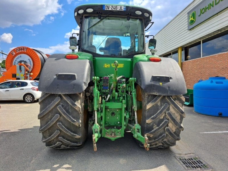 Traktor от тип John Deere 7210R, Gebrauchtmaschine в PITHIVIERS Cedex (Снимка 7)