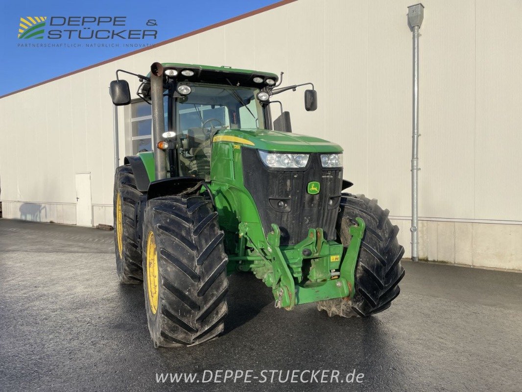 Traktor del tipo John Deere 7215R mit Zwillingsrädern, Gebrauchtmaschine en Beckum (Imagen 2)