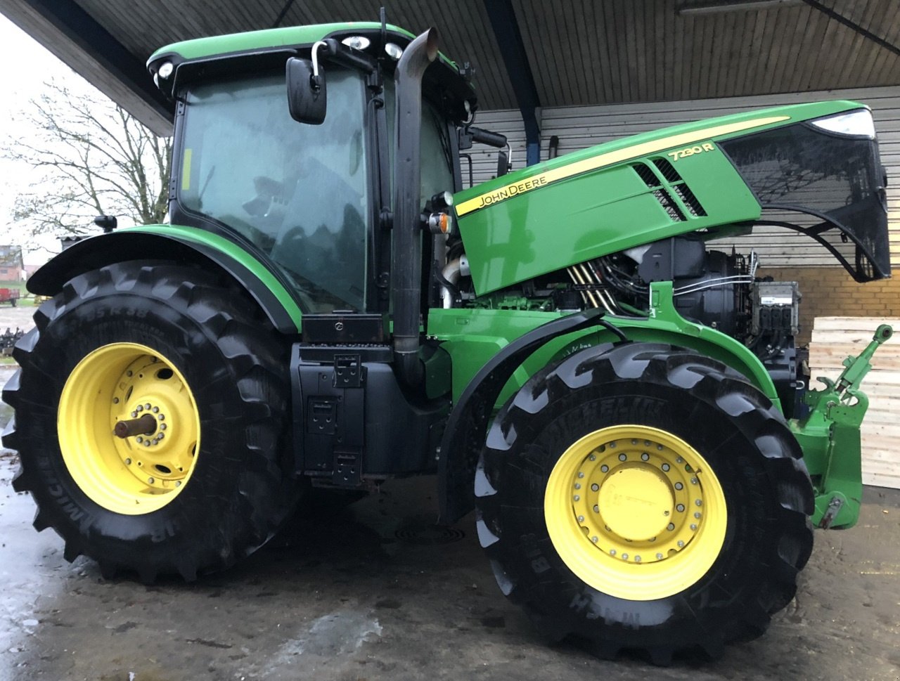 Traktor of the type John Deere 7230 R, Gebrauchtmaschine in Viborg (Picture 2)