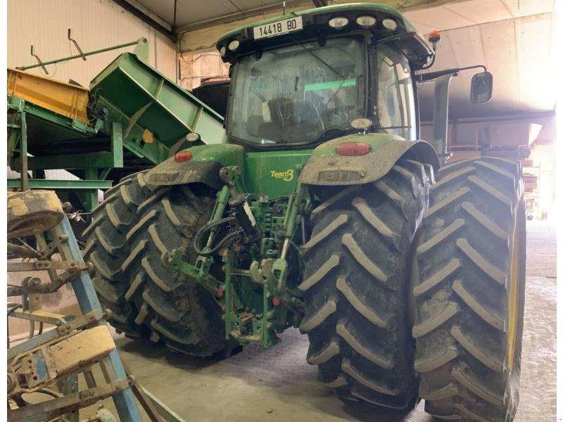 Traktor от тип John Deere 7230 R, Gebrauchtmaschine в ROYE (Снимка 7)