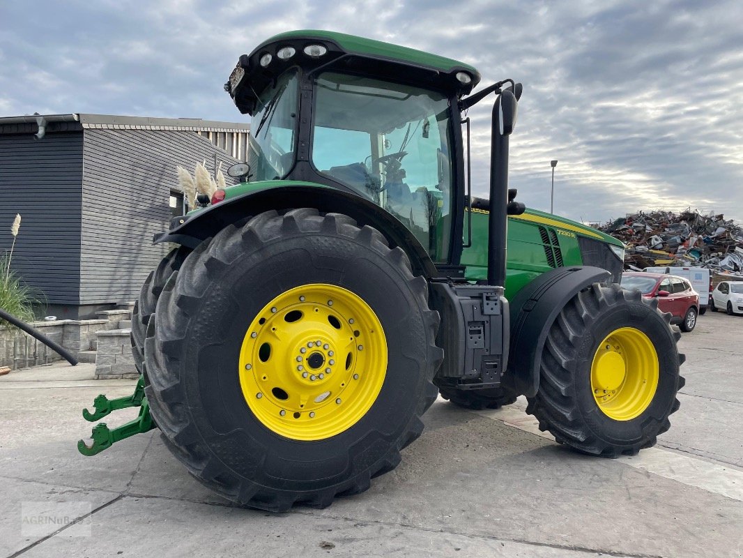 Traktor van het type John Deere 7230 R, Gebrauchtmaschine in Prenzlau (Foto 5)