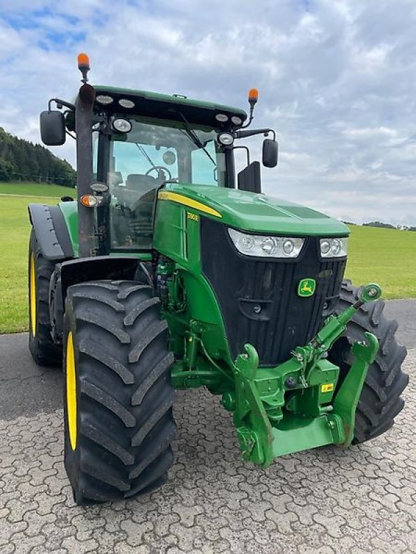 Traktor типа John Deere 7230 R, Gebrauchtmaschine в Steinau  (Фотография 9)