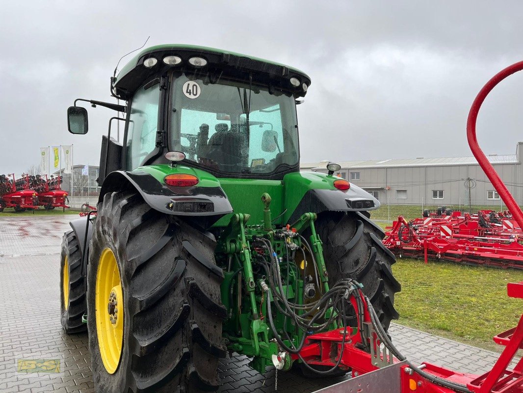 Traktor des Typs John Deere 7230R ALLRADTRAKTOR, Gebrauchtmaschine in Neustadt Dosse (Bild 8)