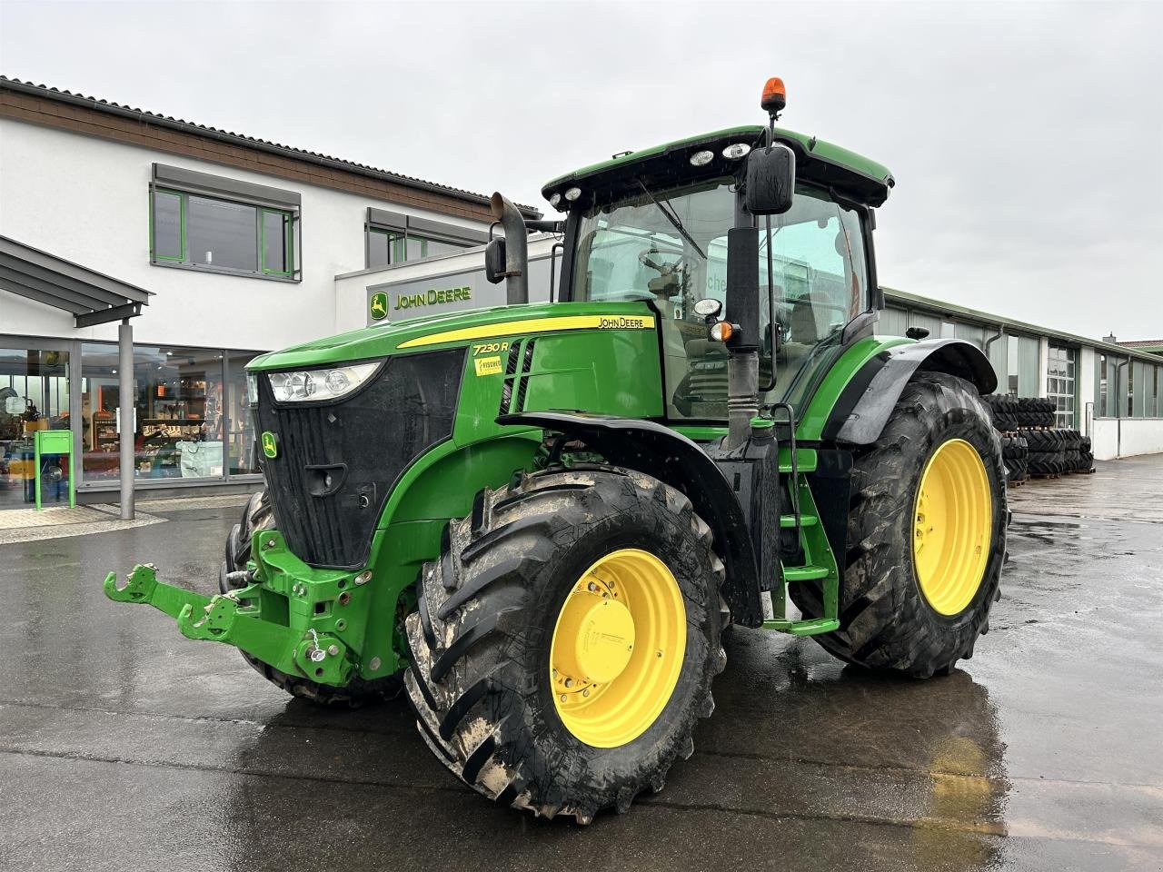 Traktor typu John Deere 7230R AP 50, Gebrauchtmaschine v Niederkirchen (Obrázek 4)