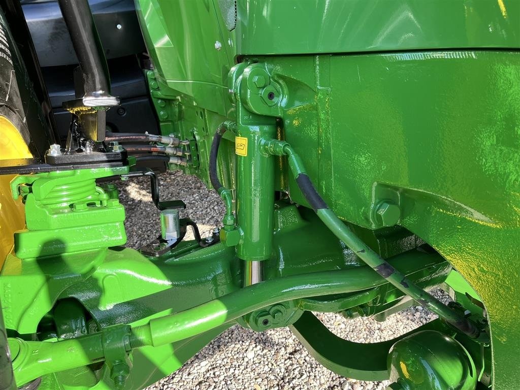 Traktor του τύπου John Deere 7230R Frontlift og PTO- Særdeles velholdt, Gebrauchtmaschine σε Nørager (Φωτογραφία 4)