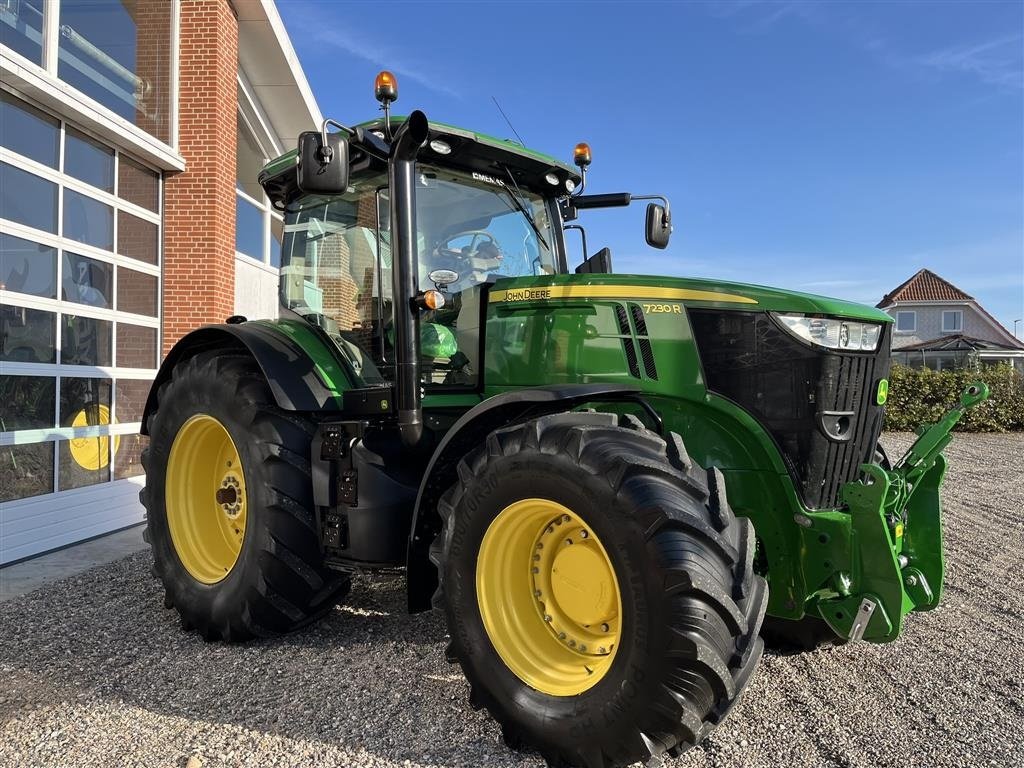 Traktor типа John Deere 7230R Frontlift og PTO- Særdeles velholdt, Gebrauchtmaschine в Nørager (Фотография 2)