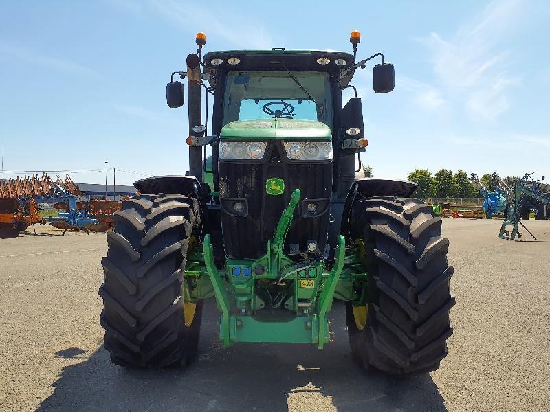 Traktor του τύπου John Deere 7230R, Gebrauchtmaschine σε COULONGES SUR L'AUTI (Φωτογραφία 3)