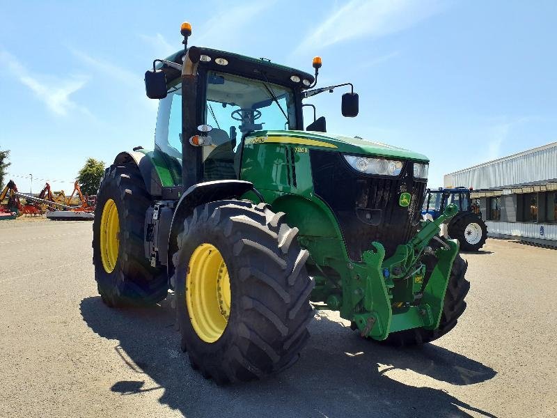 Traktor des Typs John Deere 7230R, Gebrauchtmaschine in COULONGES SUR L'AUTI (Bild 2)