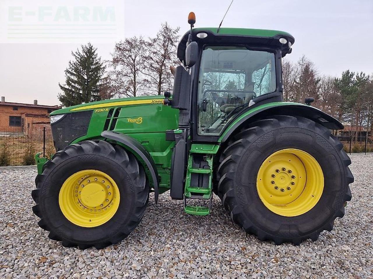 Traktor des Typs John Deere 7230r, Gebrauchtmaschine in ZELOW (Bild 3)