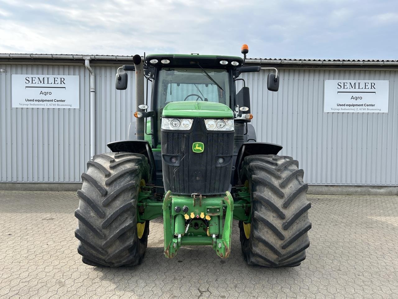 Traktor типа John Deere 7230R, Gebrauchtmaschine в Bramming (Фотография 2)