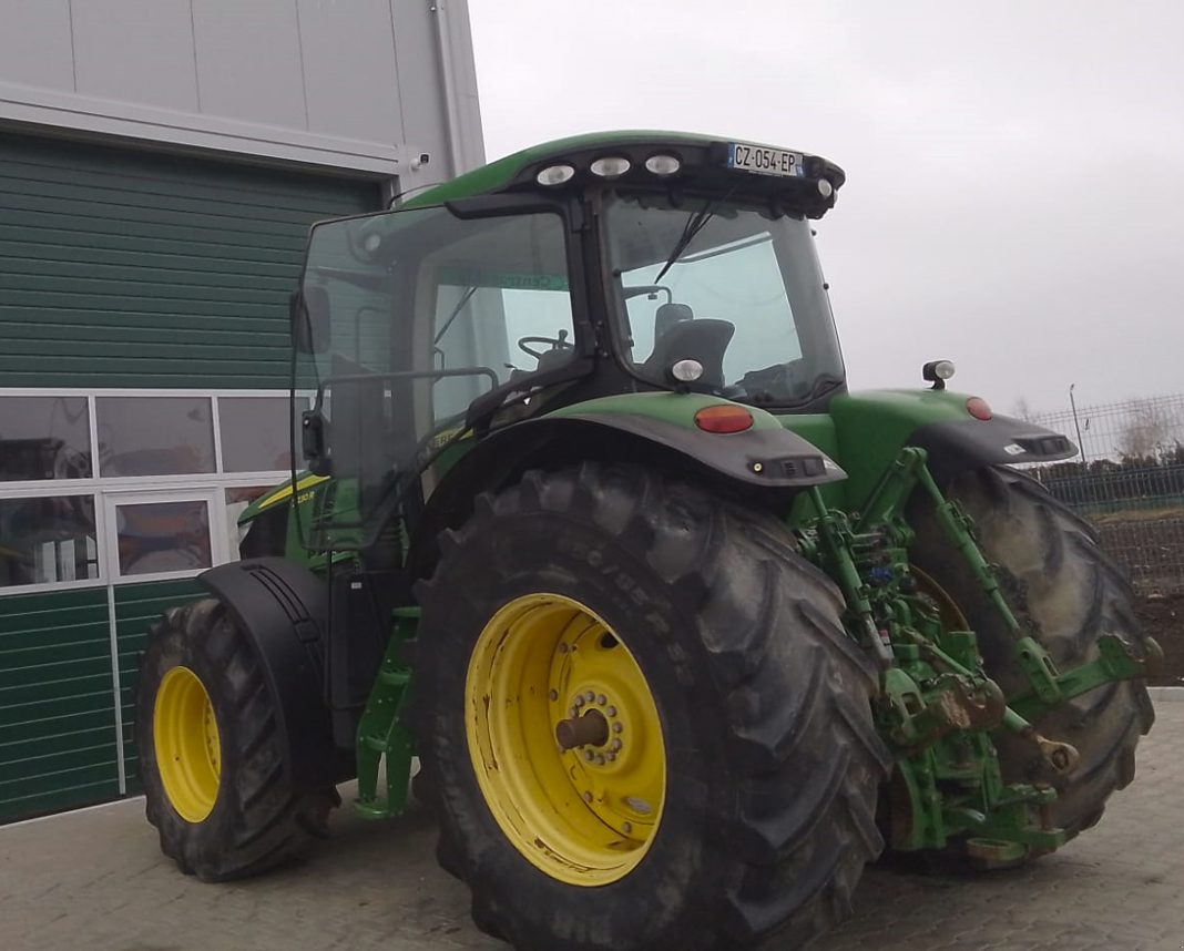 Traktor tip John Deere 7230R, Gebrauchtmaschine in Orţişoara (Poză 5)