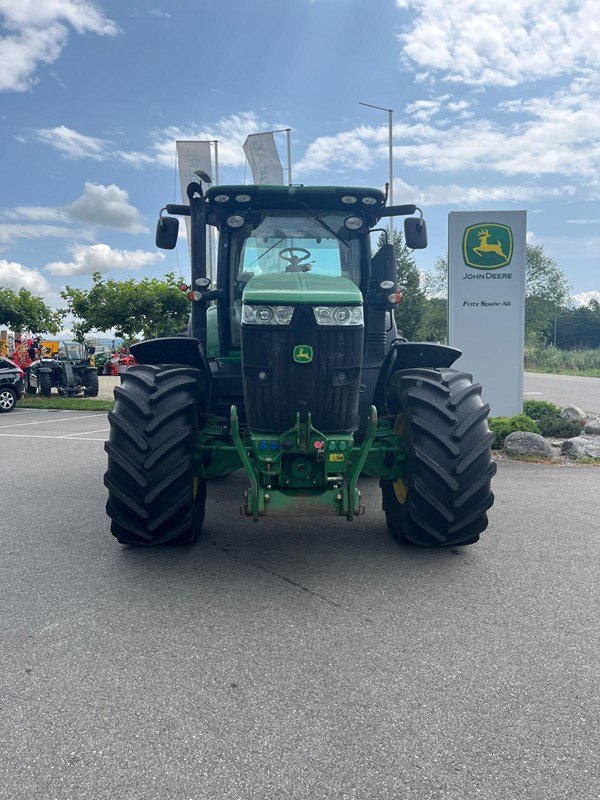 Traktor des Typs John Deere 7230R, Gebrauchtmaschine in Lengnau (Bild 2)