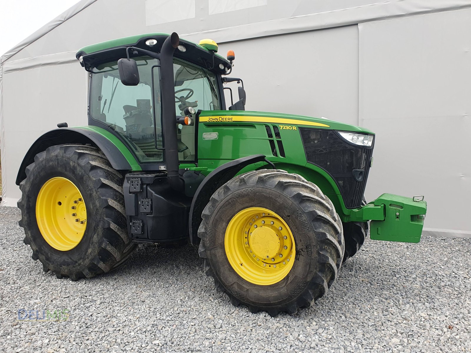 Traktor del tipo John Deere 7230R, Gebrauchtmaschine en Kutina (Imagen 3)