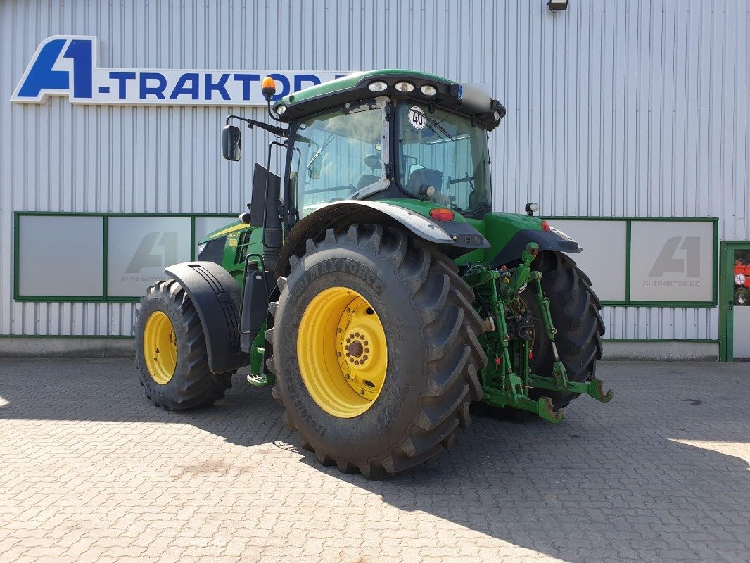 Traktor des Typs John Deere 7230R, Gebrauchtmaschine in Sittensen (Bild 4)