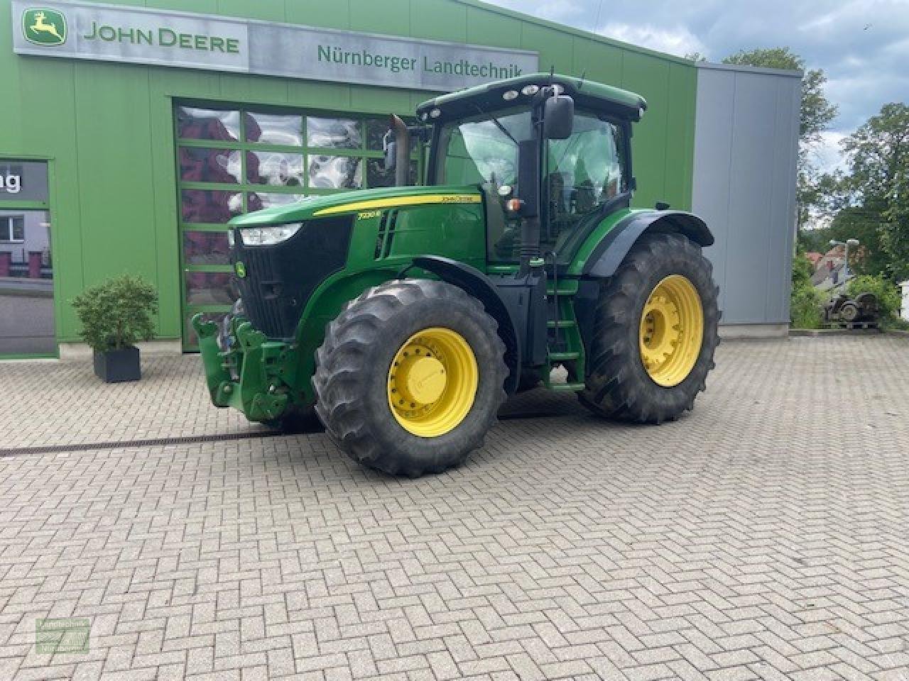 Traktor des Typs John Deere 7230R, Gebrauchtmaschine in Leubsdorf (Bild 1)