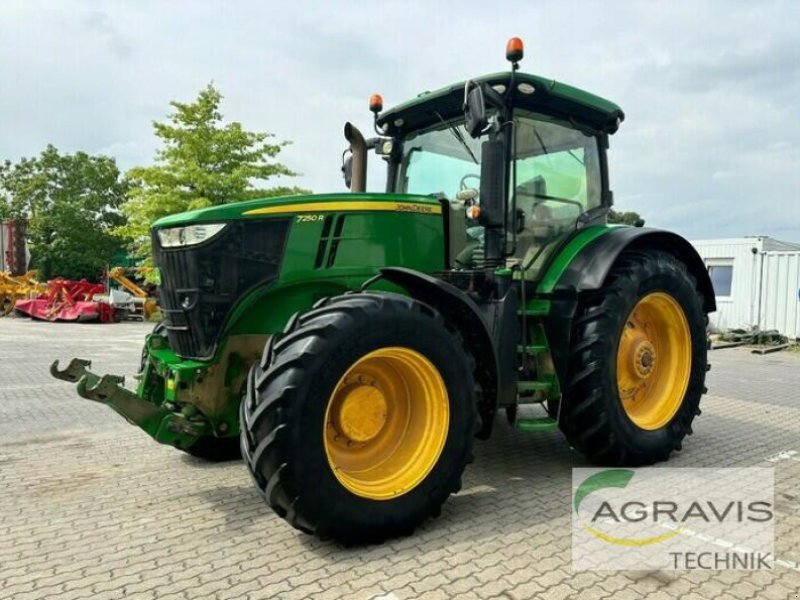 Traktor typu John Deere 7250 R, Gebrauchtmaschine w Calbe / Saale (Zdjęcie 1)