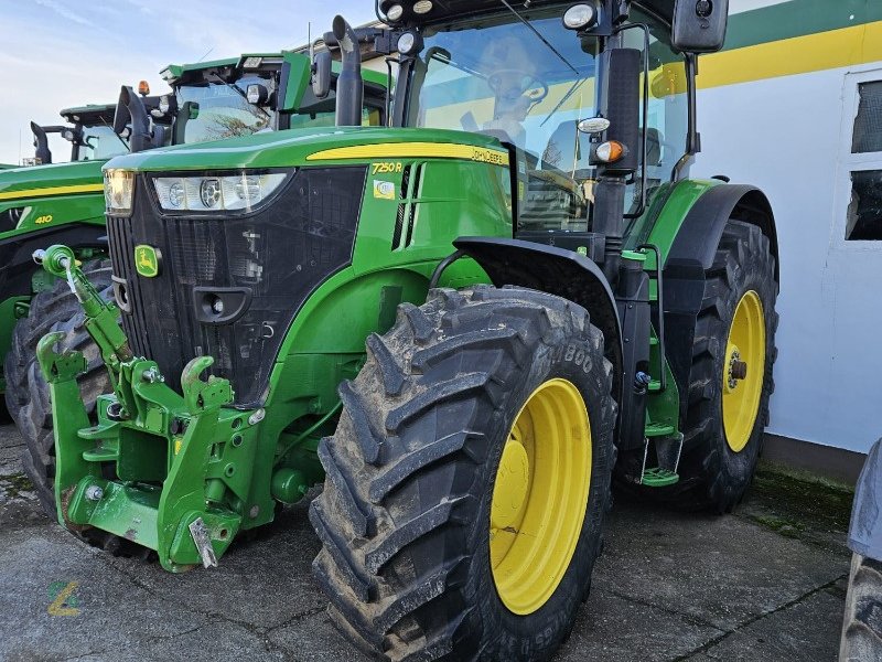 Traktor типа John Deere 7250R E23, Gebrauchtmaschine в Gerichshain (Фотография 1)