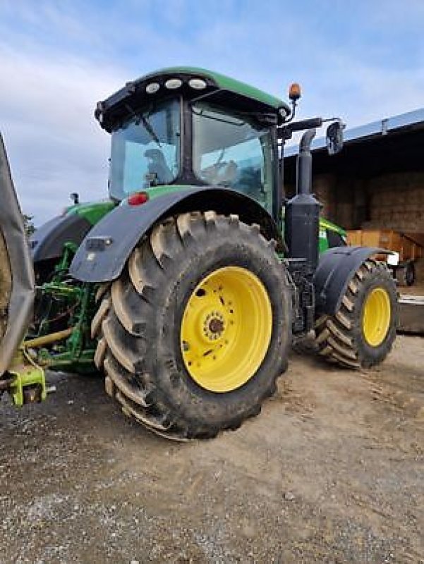 Traktor des Typs John Deere 7250R, Gebrauchtmaschine in Monferran-Savès (Bild 3)