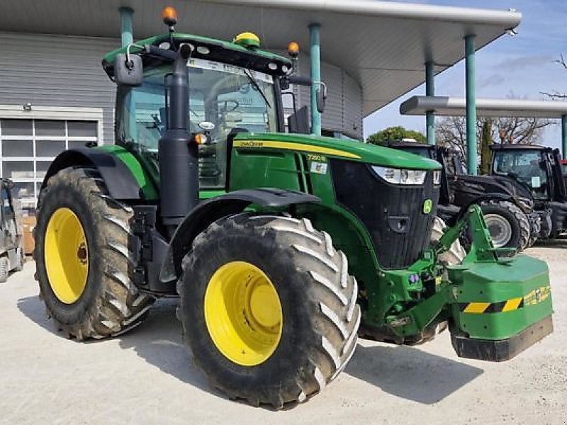 Traktor des Typs John Deere 7250R, Gebrauchtmaschine in Monferran-Savès (Bild 1)