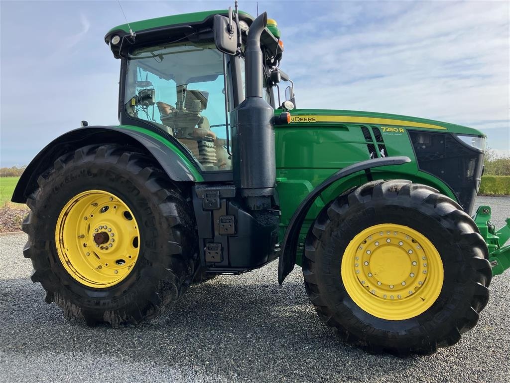 Traktor van het type John Deere 7250R, Gebrauchtmaschine in Rødding (Foto 3)